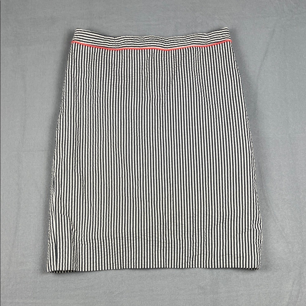 J. Crew Seersucker Black and White Striped Pencil Skirt
Size: 00 - Picture 1 of 4